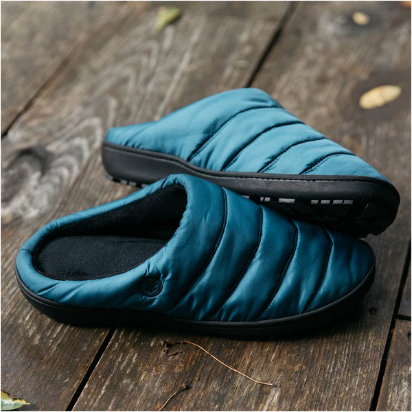 2022 Voited Slippers V19UN02FTSLP Legion Blue Accessories